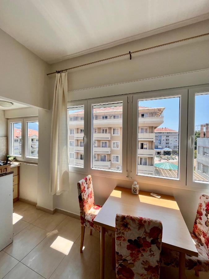 Mint Apartment Tivat Exterior photo